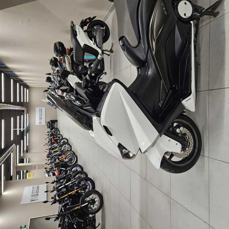 Yamaha T-Max 530 - 2012