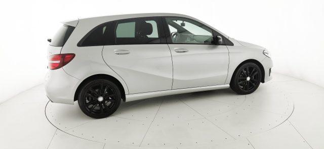 MERCEDES-BENZ B 180 d Sport