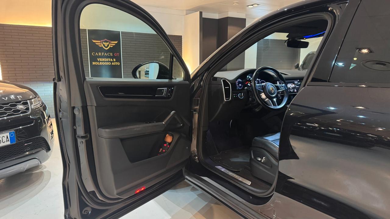 PORSCHE CAYENNE 3.0 BENZINA 340CV - 2021