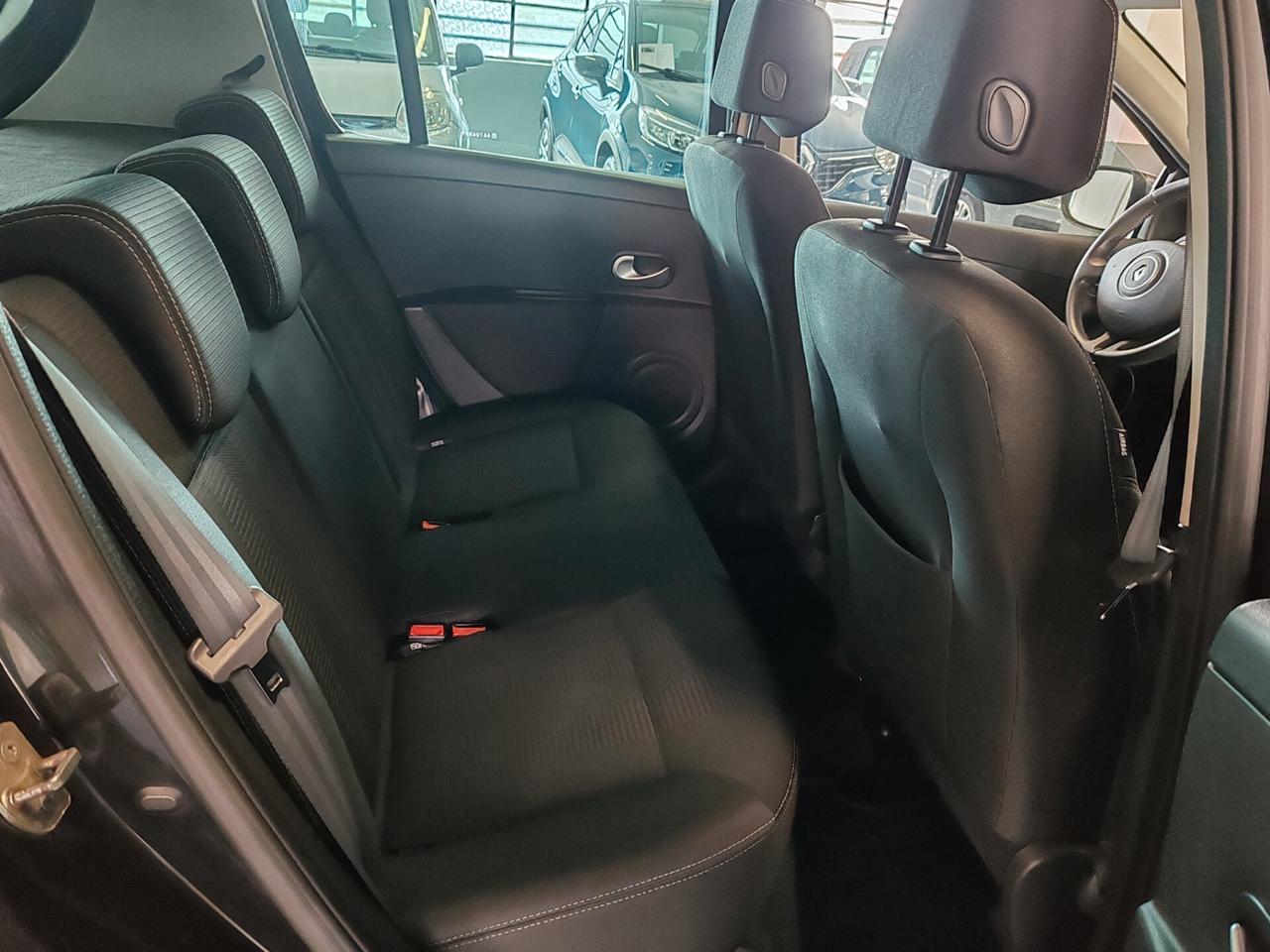 Renault Clio 1.2 16V 3 porte Luxe