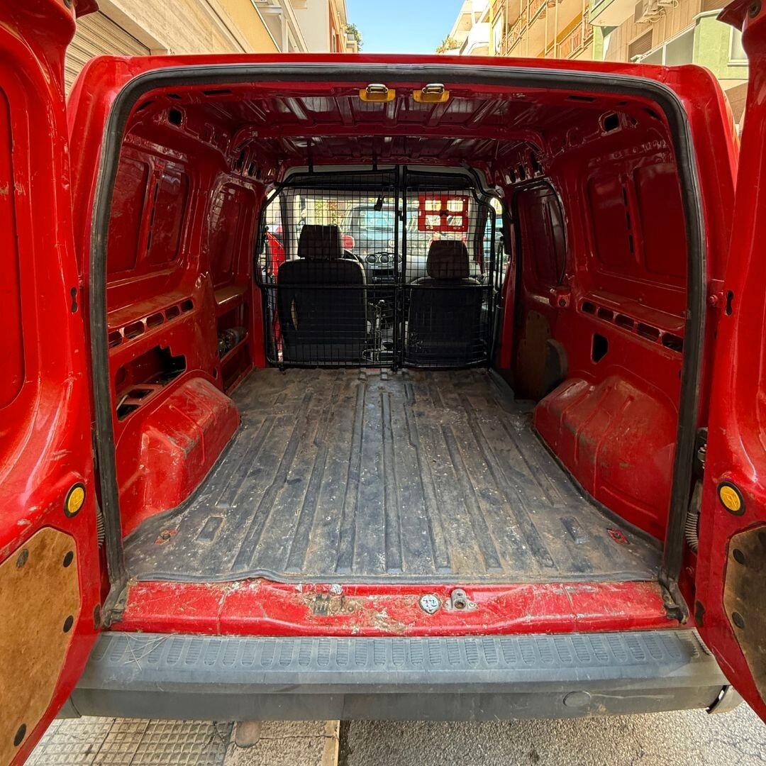 Ford Transit Connect 1.8 TDCi/90CV PC-TN