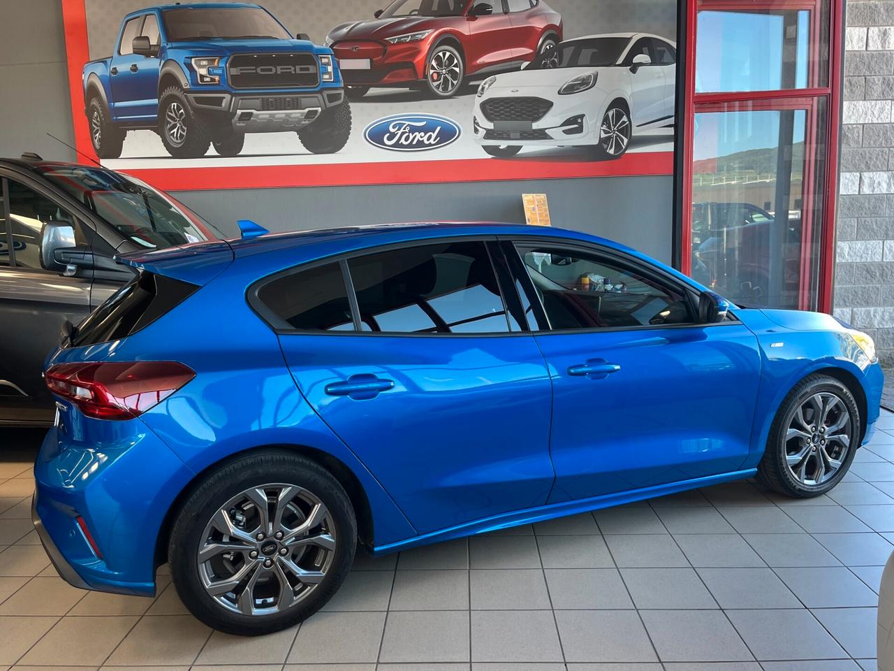Ford Focus 1.0 EcoBoost Hybrid 125 CV 5p. ST-Line