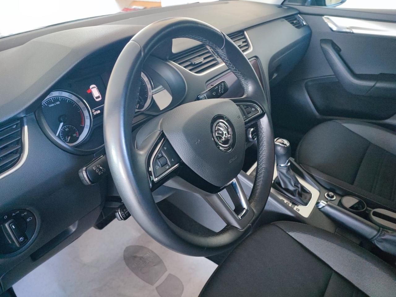 Skoda Octavia 2.0 TDI SCR 150 CV DSG Wagon Executive 4x4