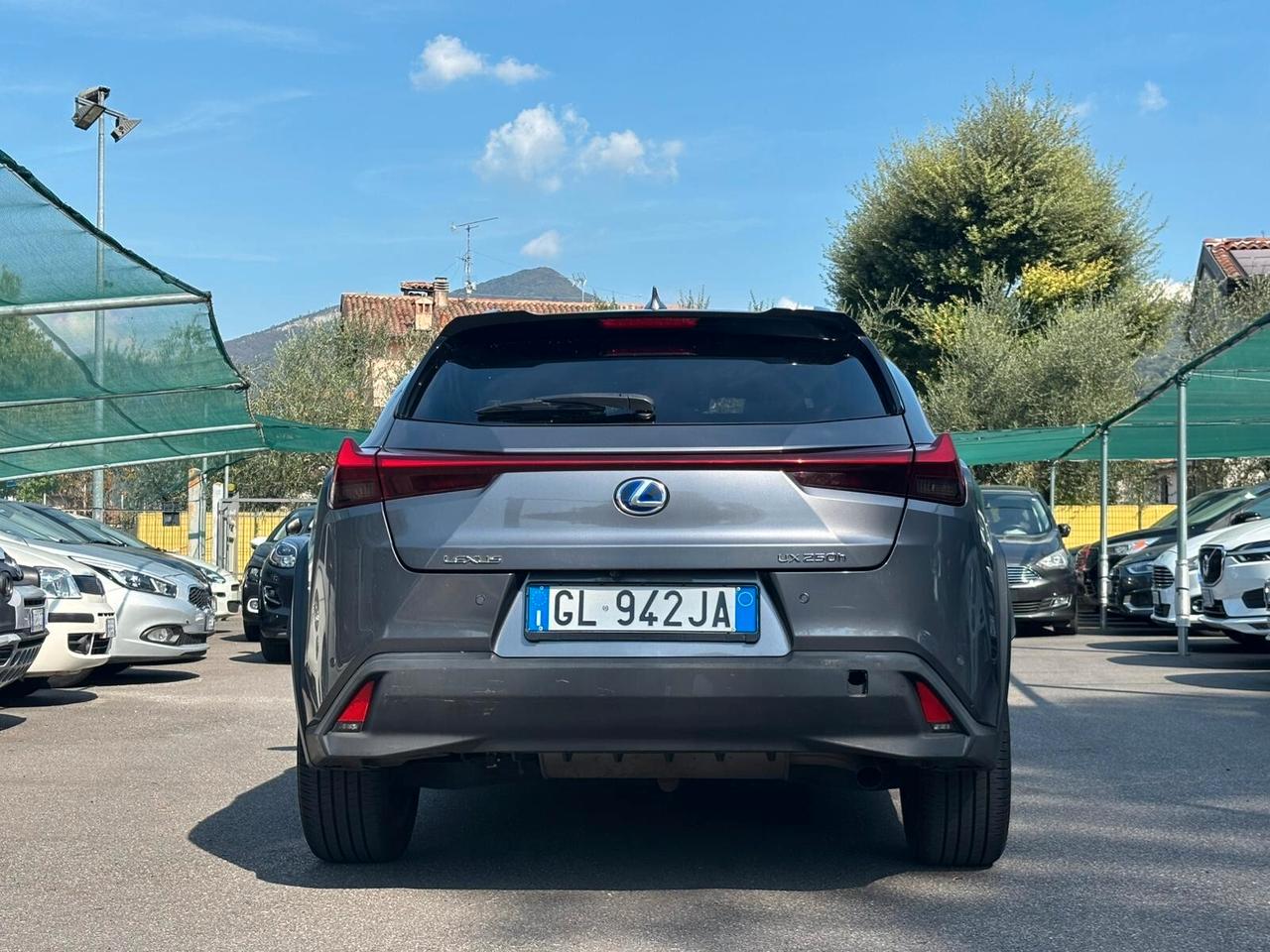Lexus UX 2019 250h 2.0 Midnight 2wd cvt