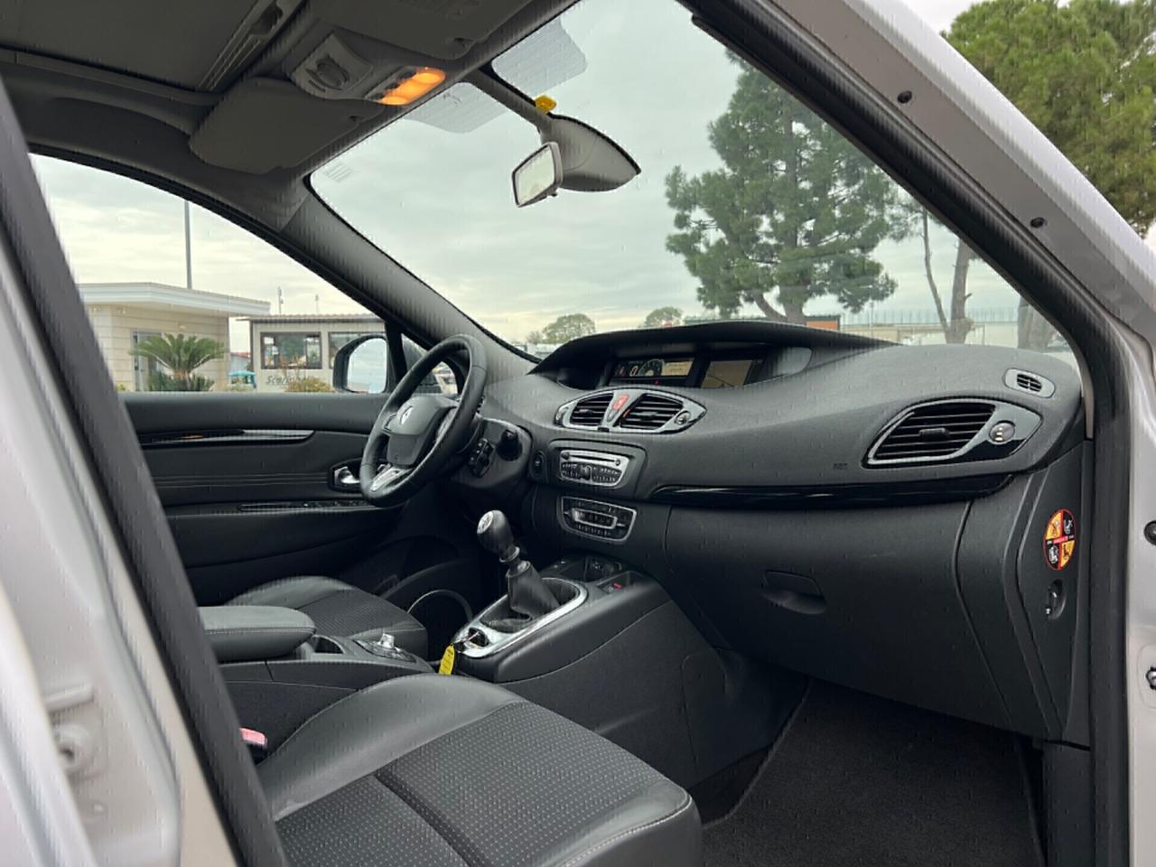 Renault Scenic Scénic X-Mod 1.5 dci 110cv TETTO - 2011