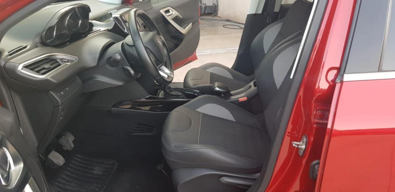 Peugeot 2008 1.5 HDi 100 CV Allure