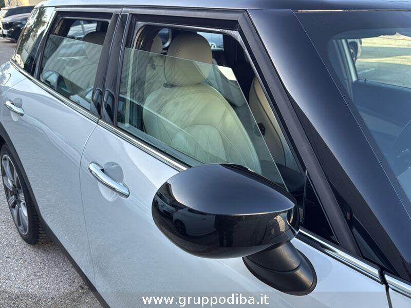 MINI Mini Clubman F54 2019 Diesel 2.0 Cooper D Exclusive auto