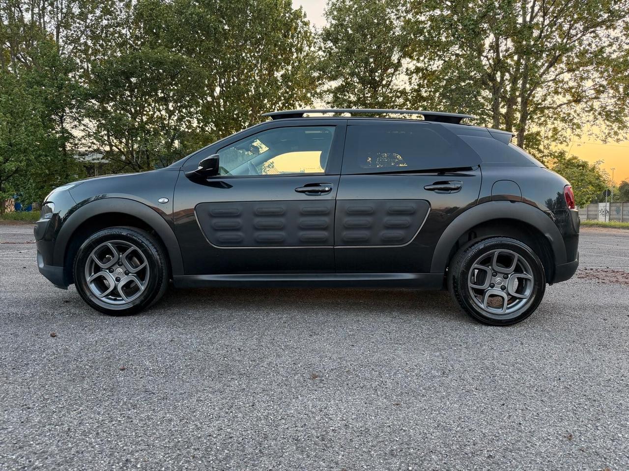 Citroen C4 Cactus PureTech 82 Shine