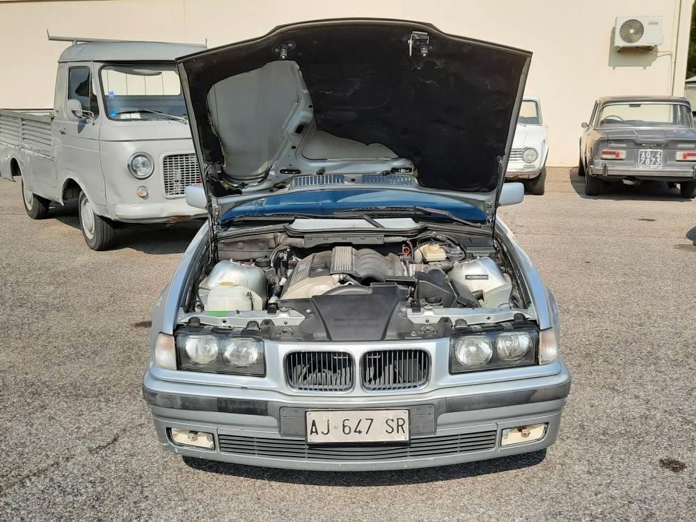 Bmw 320 Cabriolet del 1995 (E36)