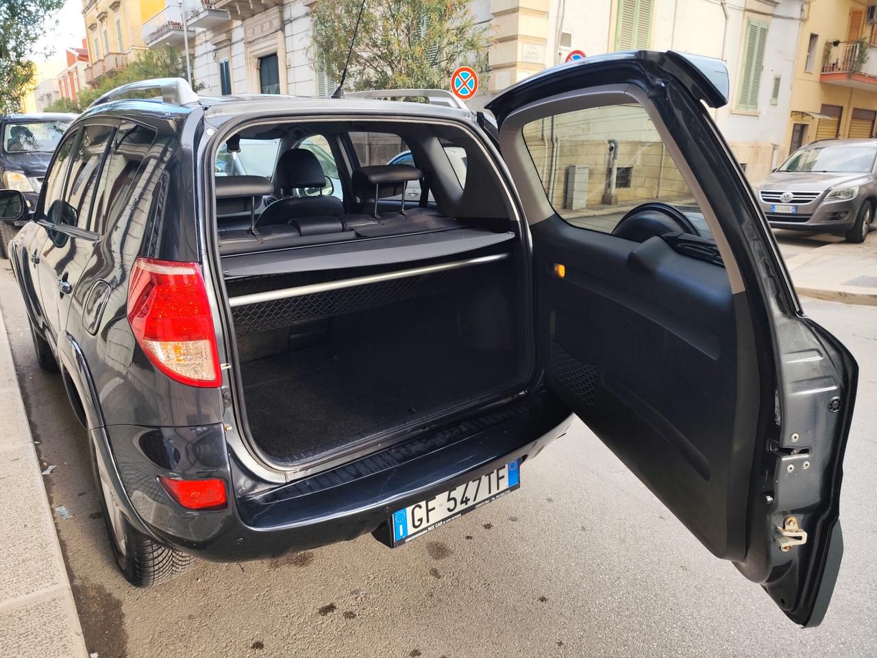 Toyota RAV 4 RAV4 2.2 D-4D 177CV Luxury 4x4