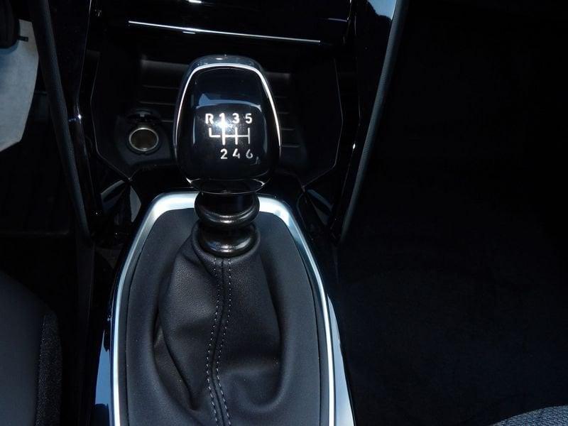 Peugeot 2008 2008 PureTech 100 S&S Allure