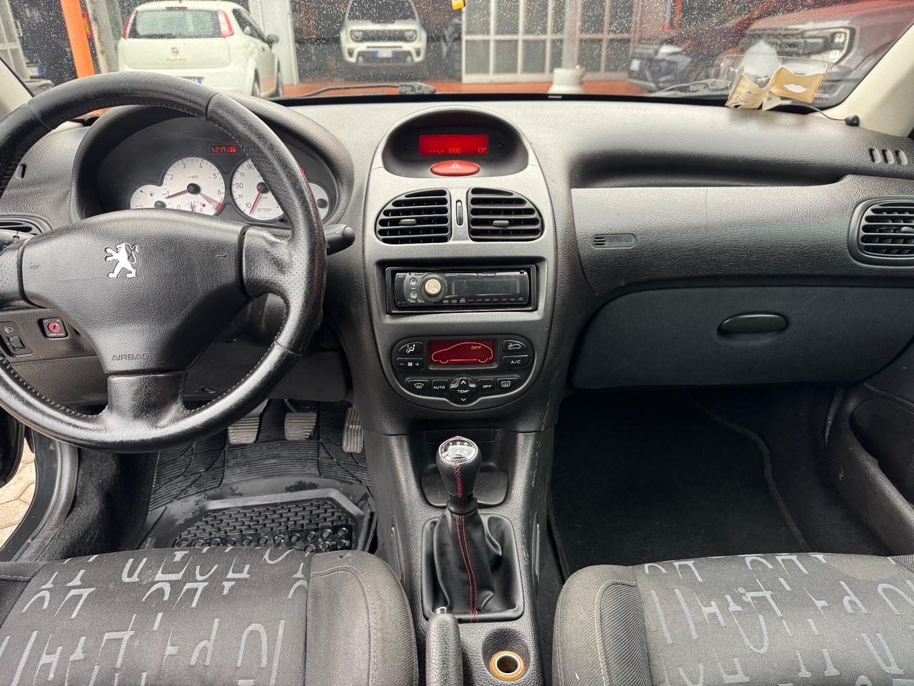 Peugeot 206 1.4 16V 3p. XS ADATTA A NEOPATENTATI