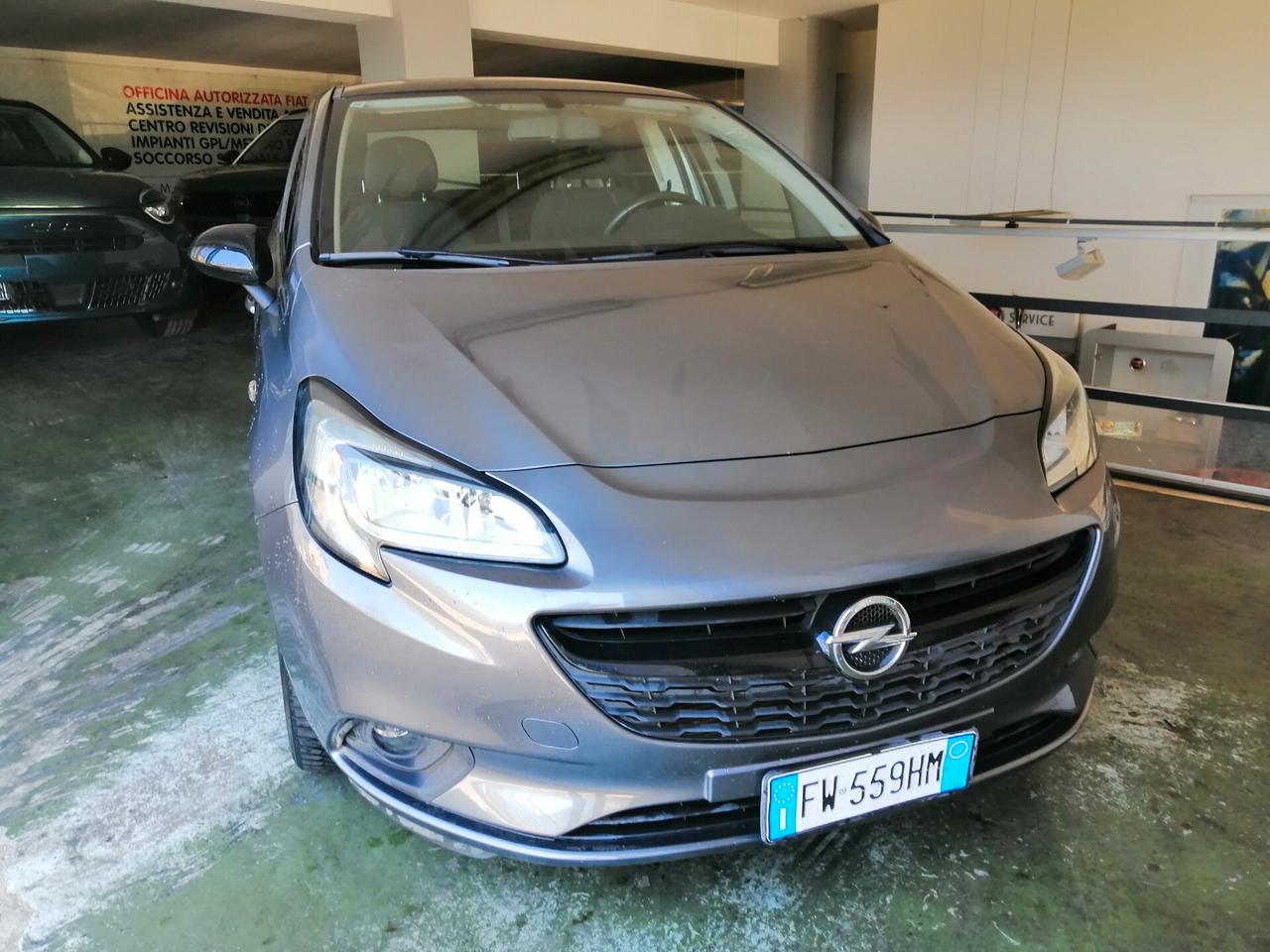 Opel Corsa 1.4 90CV GPL Tech Coupé Black Edition