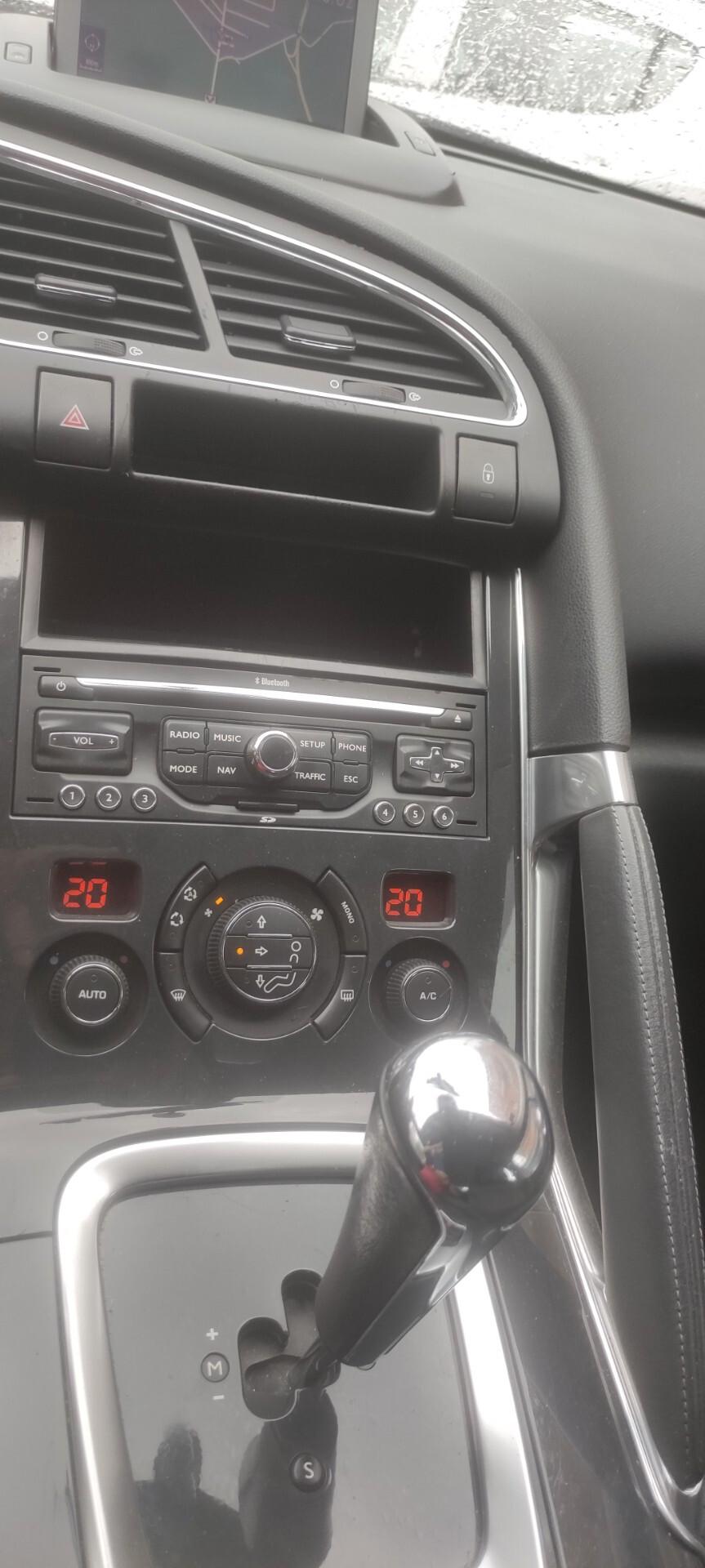 PEUGEOT 3008 110CV MOTORE NUOVO