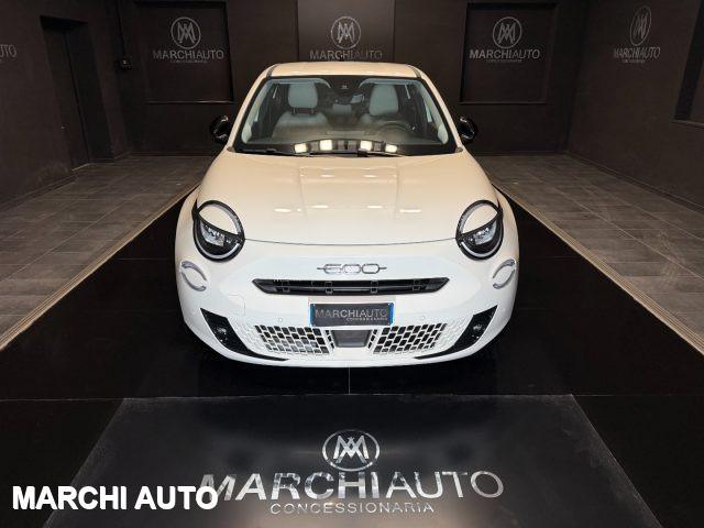 FIAT 600 Hybrid 110 CV DCT MHEV La Prima
