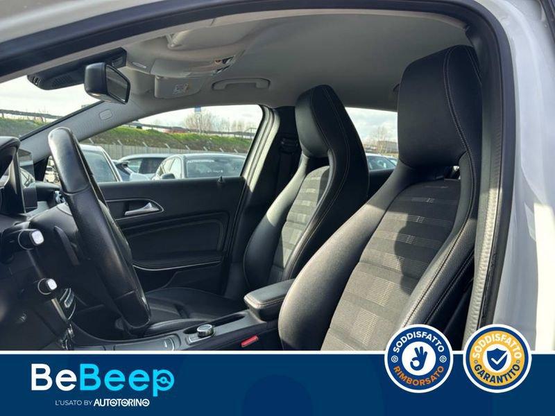 Mercedes-Benz GLA 200 D SPORT AUTO