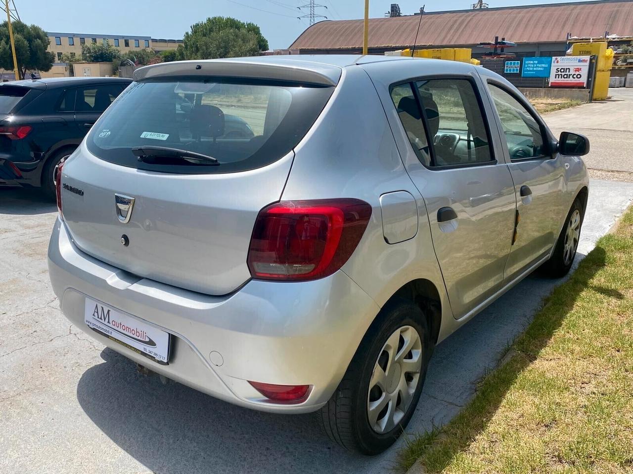 Dacia Sandero 1.5 dCi 8V 75 CV *gancio traino