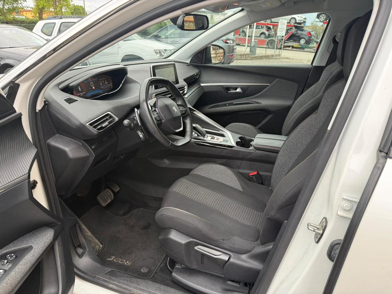 Peugeot 3008 BlueHDi 130 S&S EAT8 Business