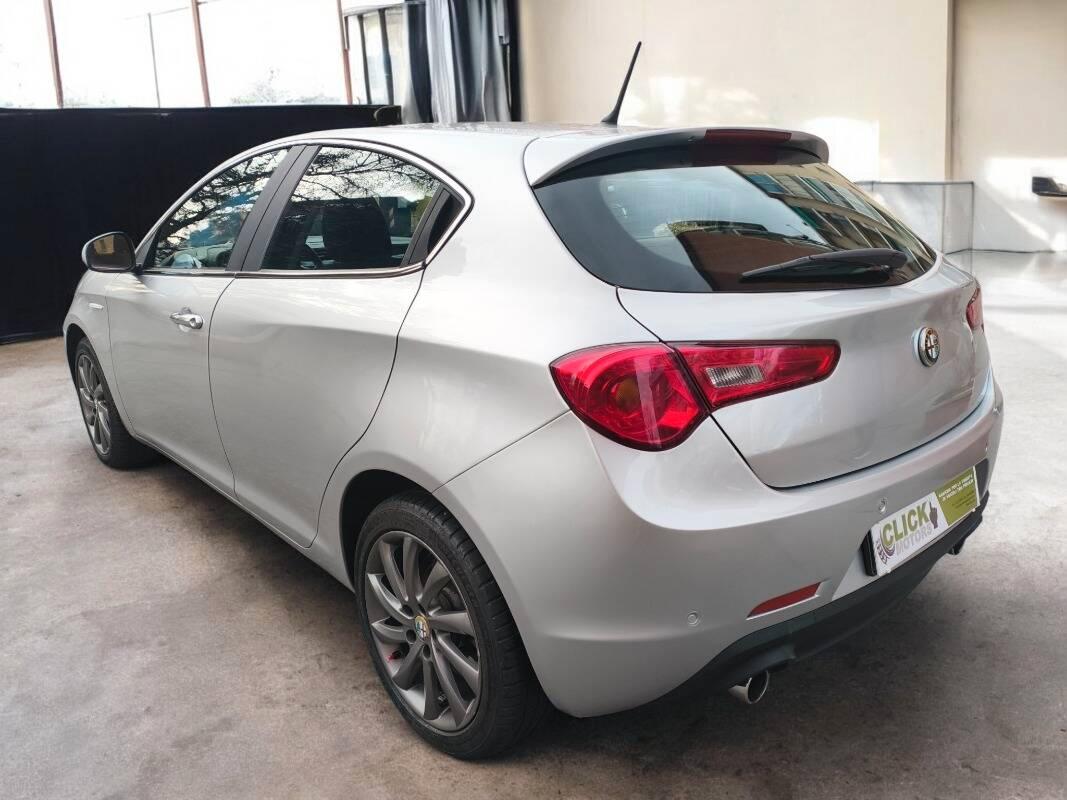 Alfa Romeo Giulietta Giulietta III 2012 - 2.0 jtdm Progression CL 140cv