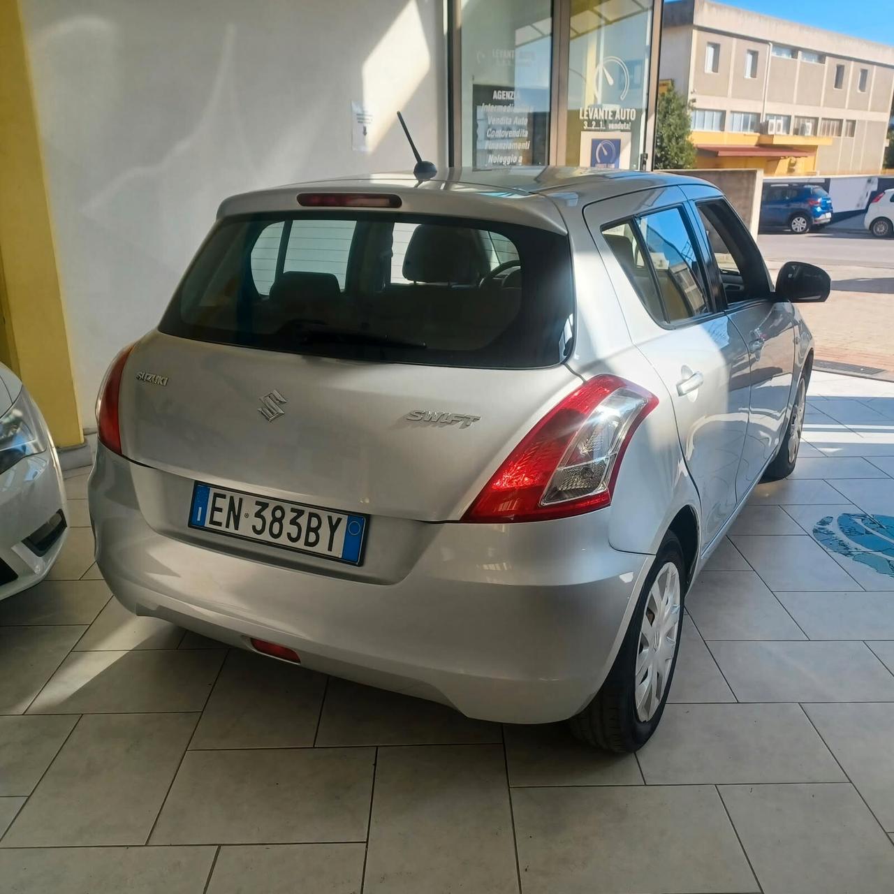 80.568KM SWIFT 1.2 NEOPATENTATI PERFETTA