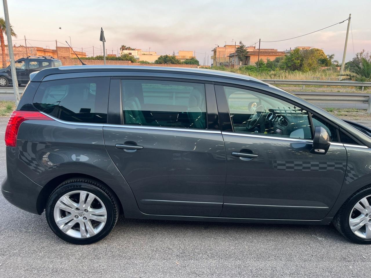 Peugeot 5008 2.0 HDi 7 posti Allure Unipro 2012