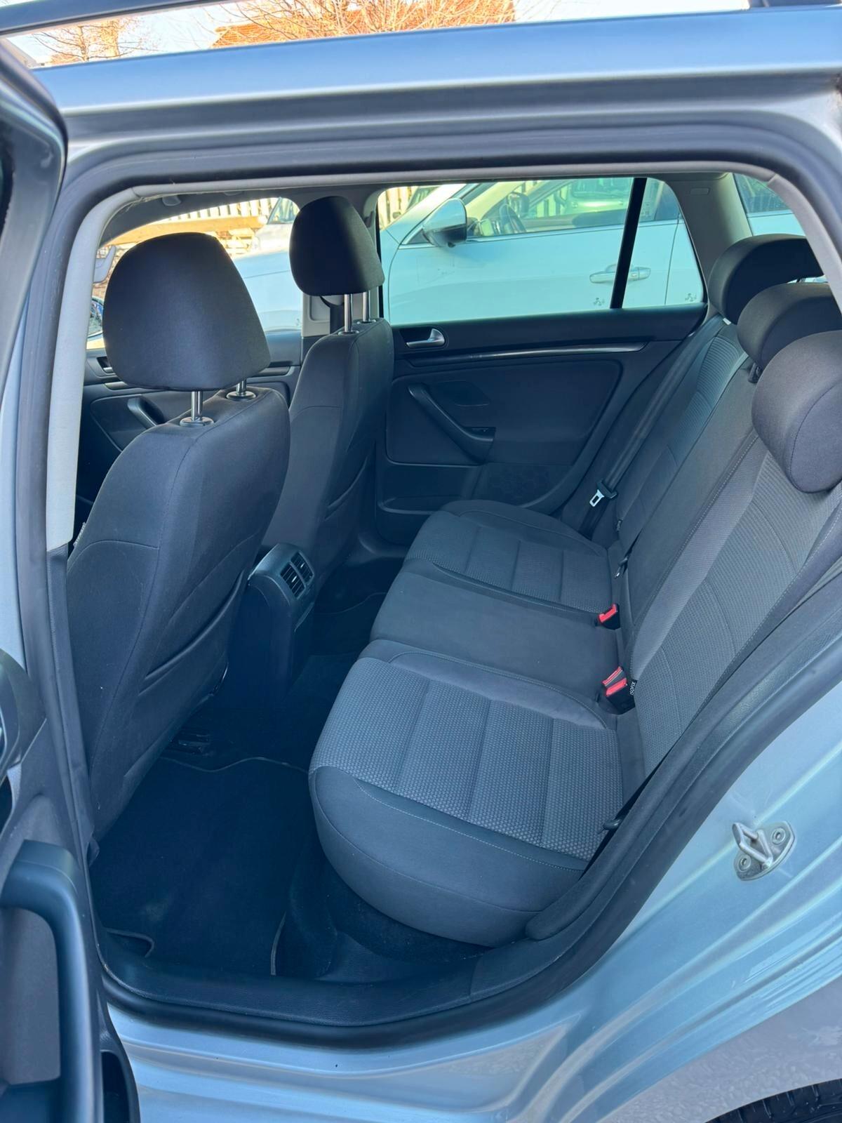 Volkswagen Golf Variant 1.6 TDI DPF Comfortline