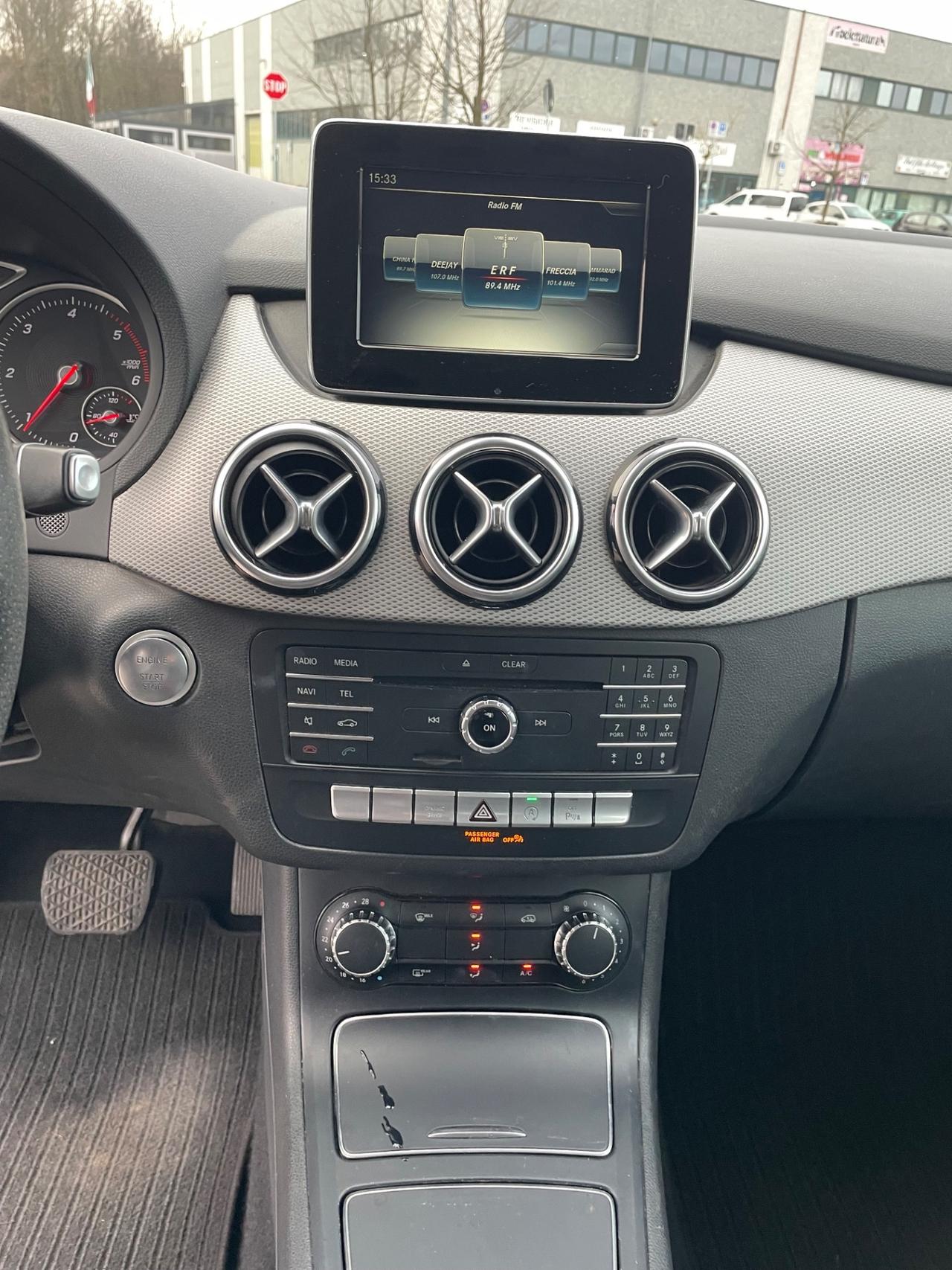 Mercedes-benz B 180 d Automatik Premium*Neopatentati*Solo 44000Km*Euro6