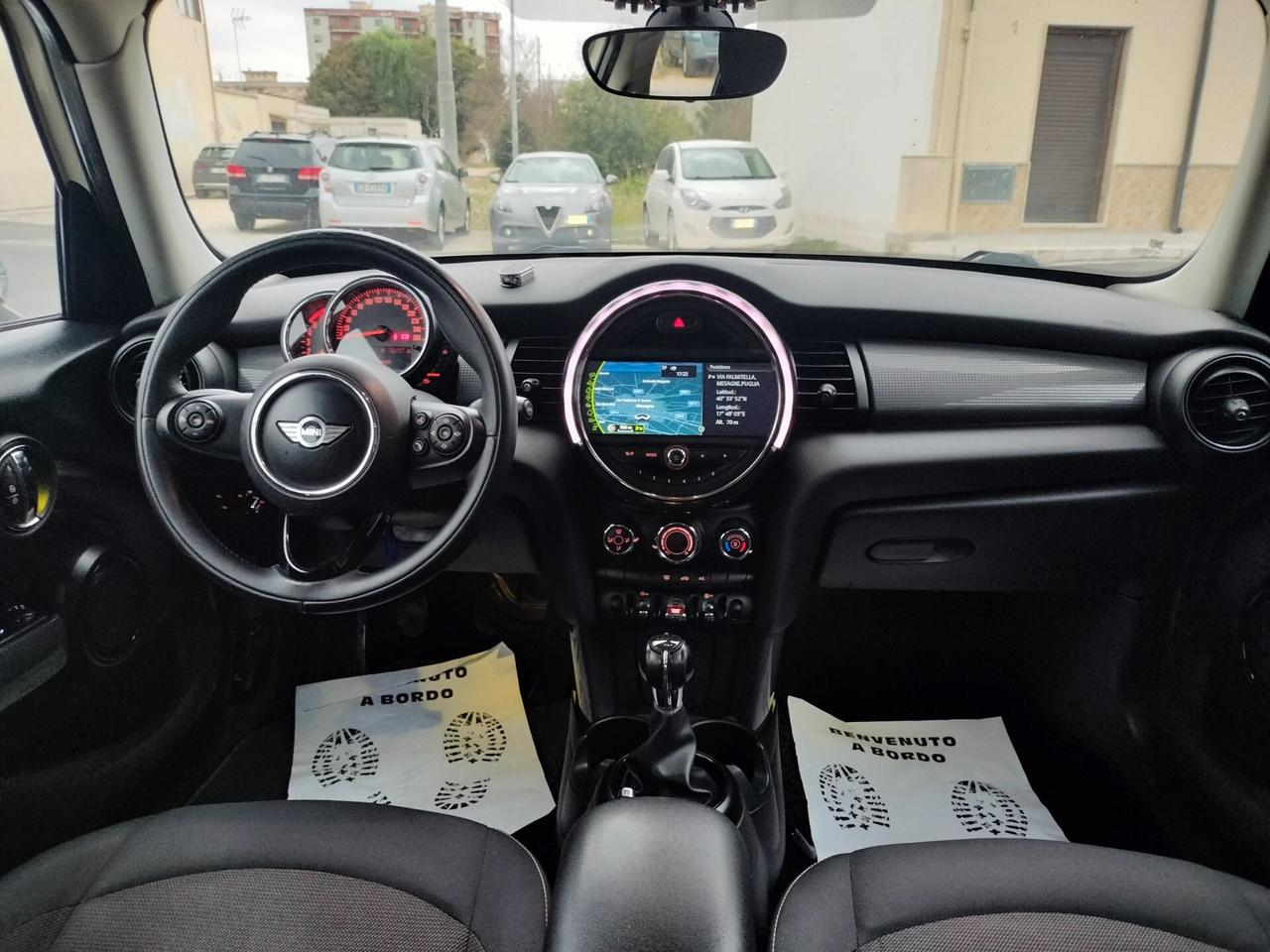 Mini 1.5 One D Business pack work