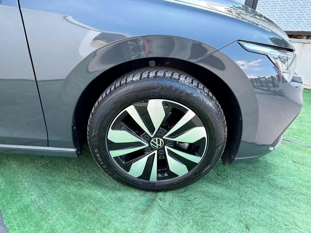 Volkswagen Golf VIII 2.0 TDI Style 115 CV