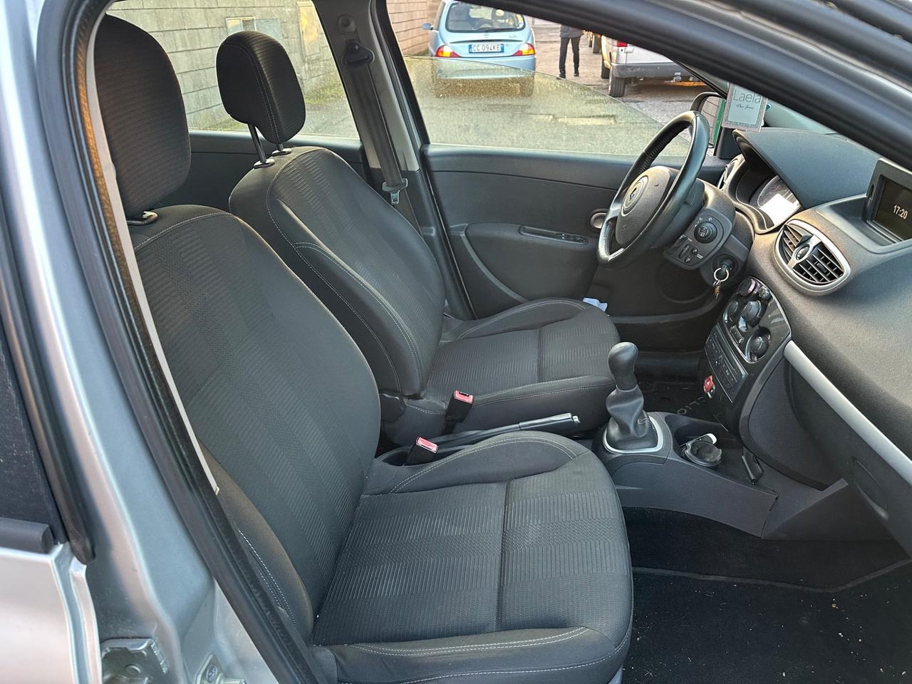 Renault Clio 1.2 BENZINA NEOPATENTATI