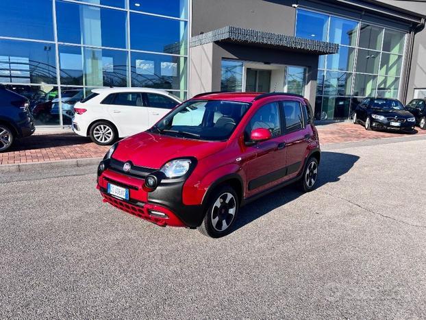 FIAT Panda 1.0 FireFly S&S Hybrid Cross