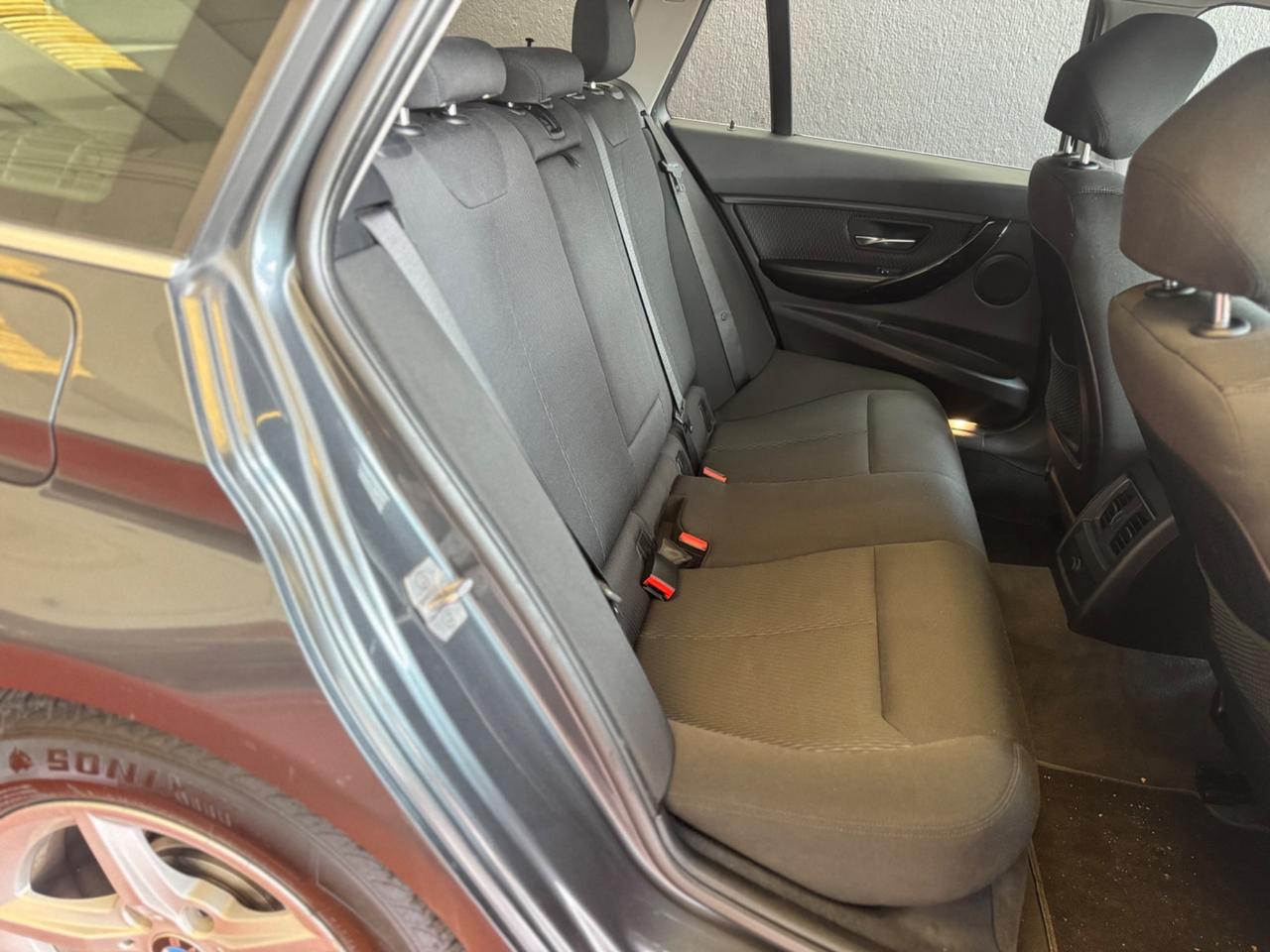 Bmw 116 116d 5p. Advantage