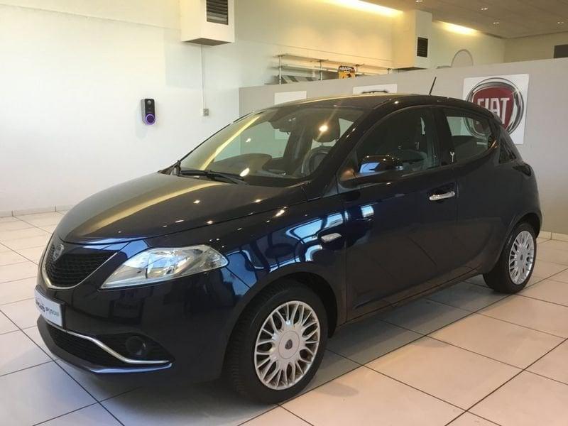 Lancia Ypsilon 1.2 69cv Gold