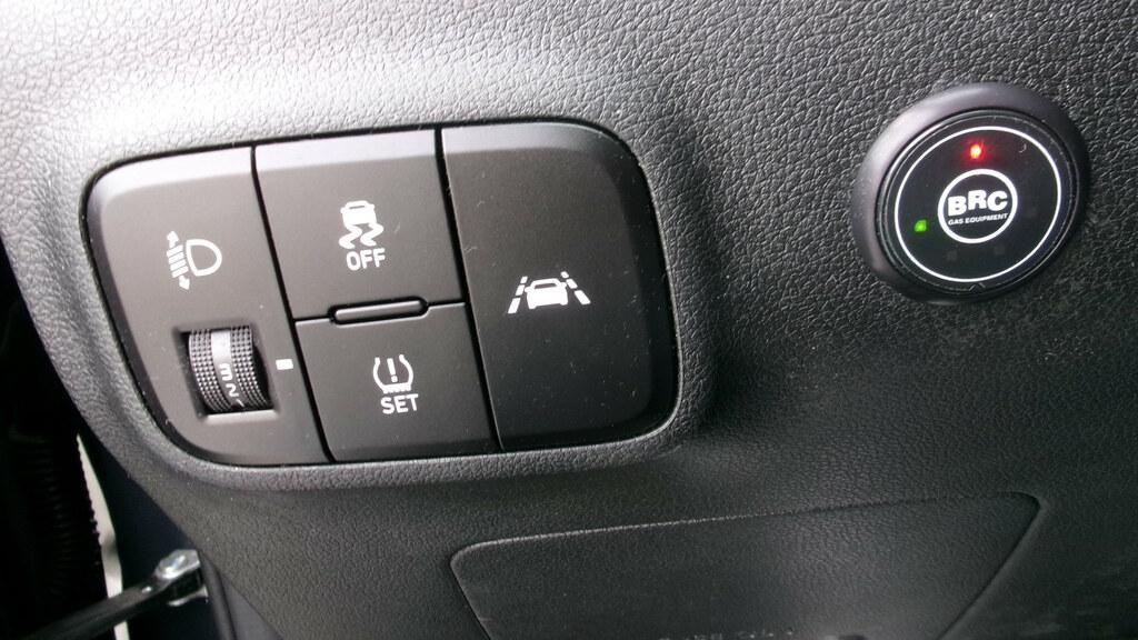 Hyundai i10 1.0 Econext Tech Connect Pack