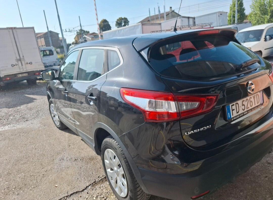 Nissan Qashqai 1.2 benzina