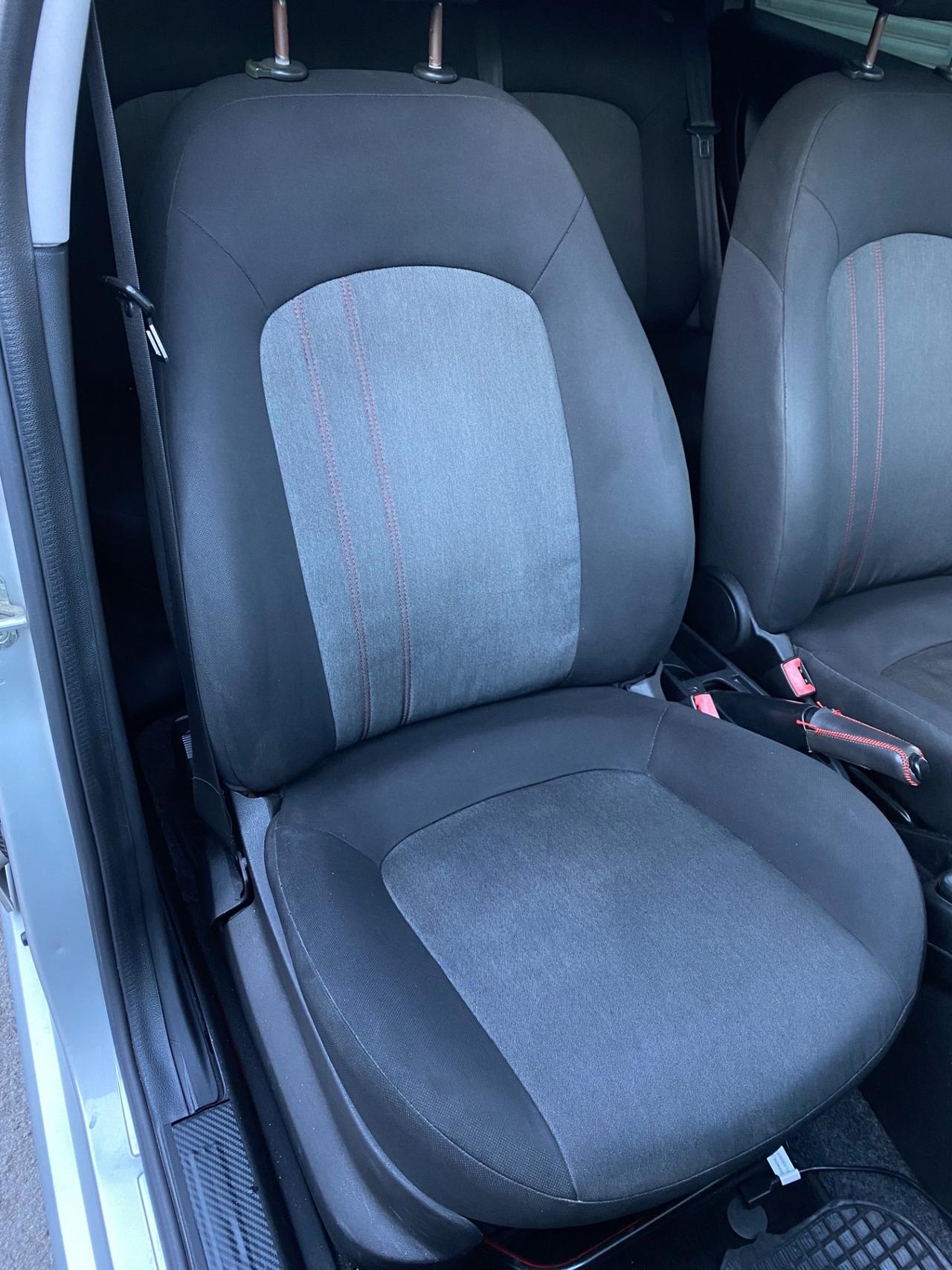 Fiat Punto 1.3 MJT II 75 CV 5p. Lounge