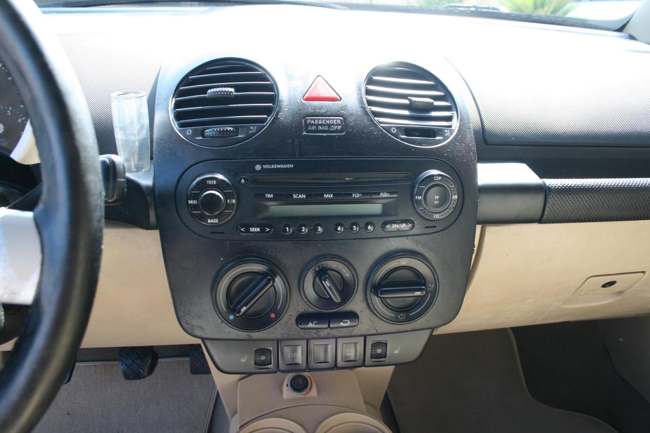 Volkswagen New Beetle 1.9 TDI 101CV Cabrio