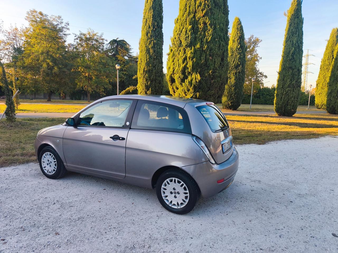 Lancia Ypsilon 1.4 Argento Ecochic GPL