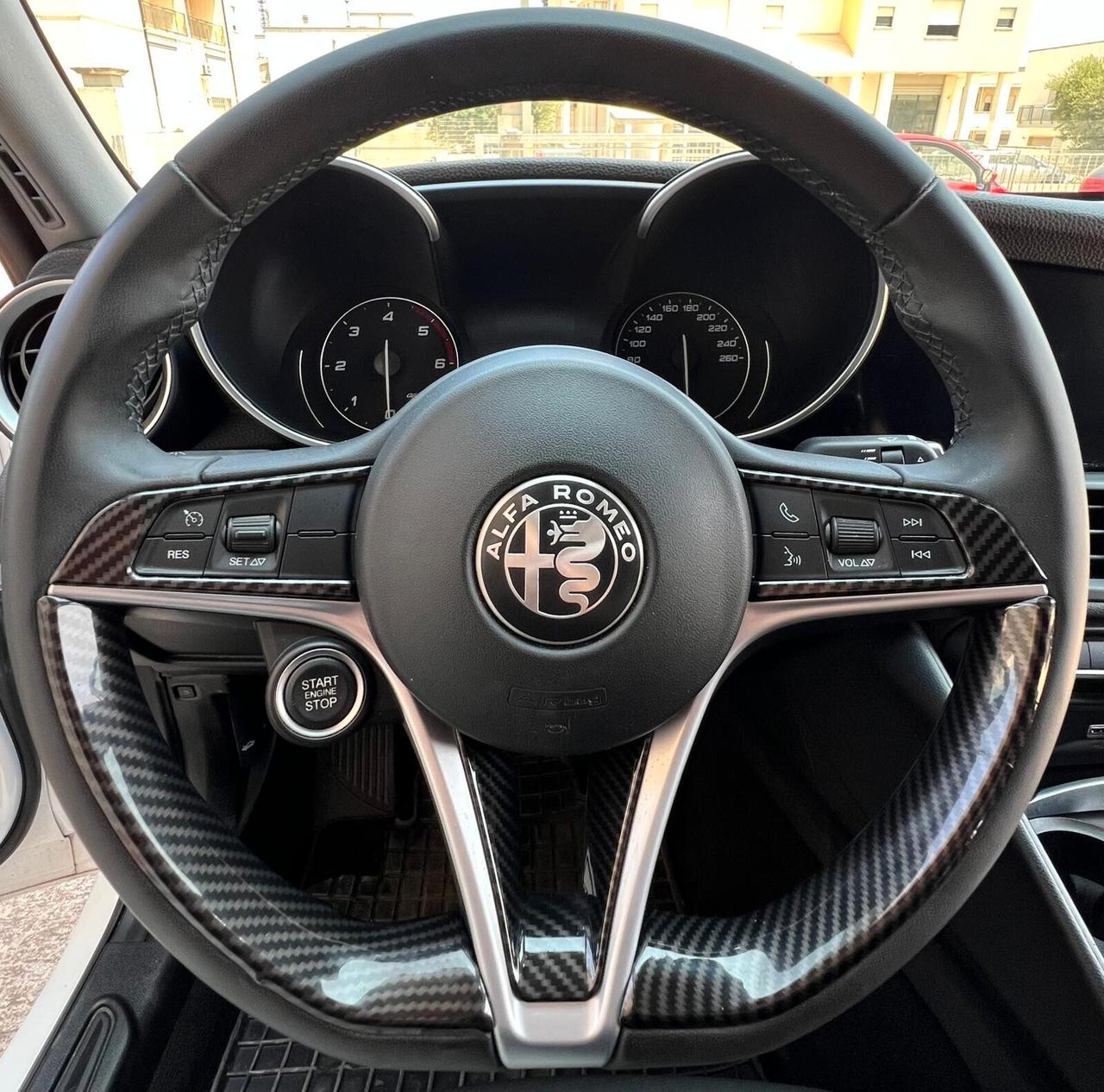 Alfa Romeo Giulia 2.2 Turbodiesel 136 CV AT8 Business