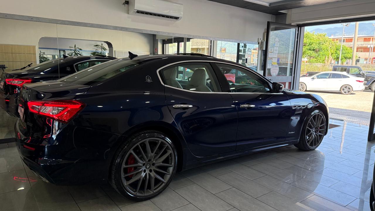 Maserati Ghibli V6 Diesel 275 CV Gransport