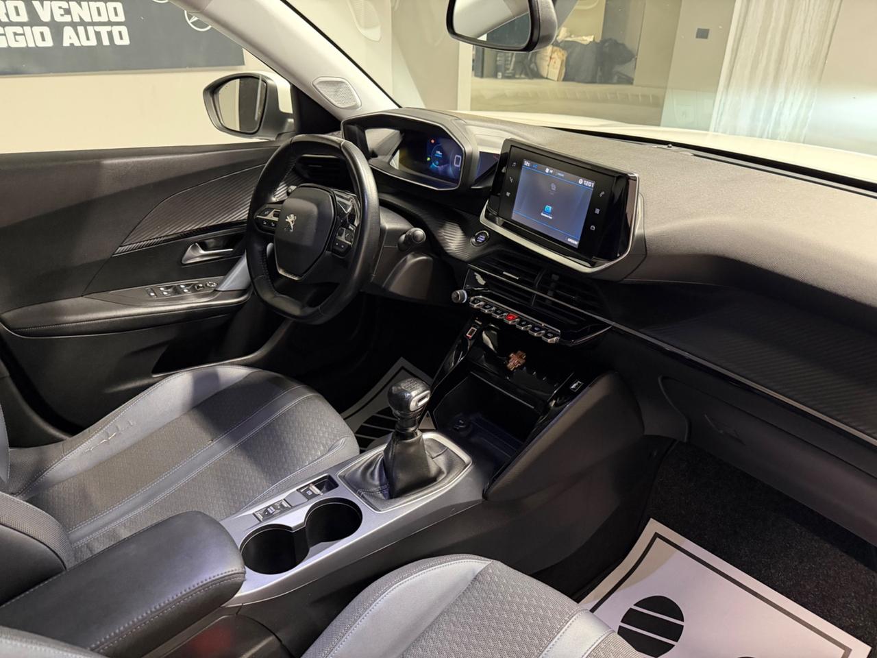 Peugeot 2008 PureTech 130 S&S EAT8 Allure