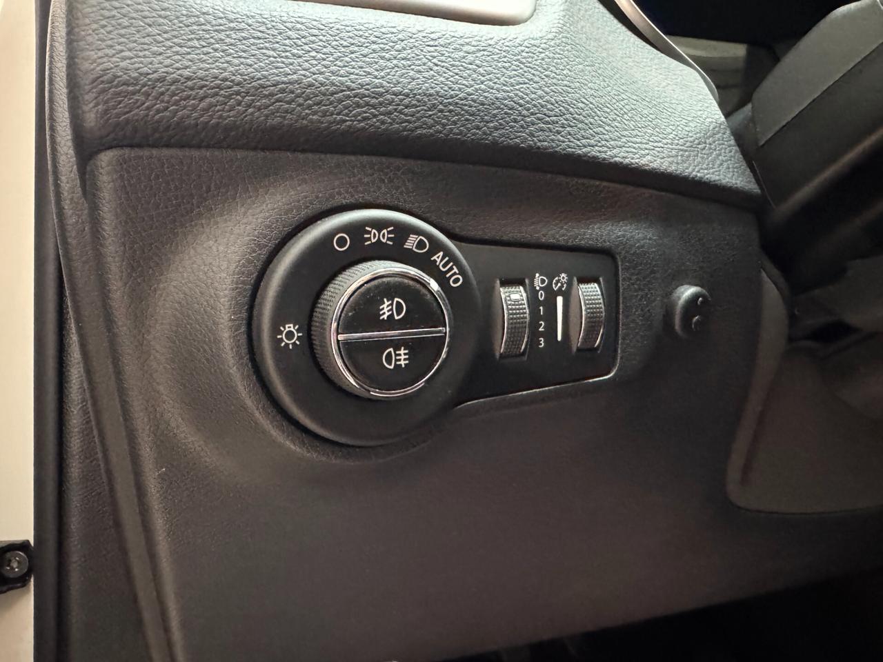 Jeep Compass Longitude / 1.6 Multijet 120cv / 2018