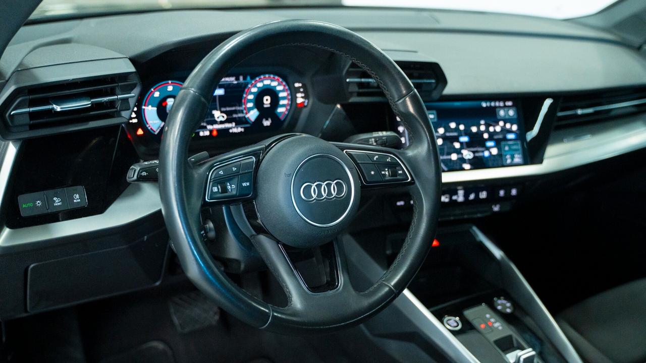 Audi A3 SPB 30 TDI S TRONIC SPORT XENO NAVI FULL OPTIONAL