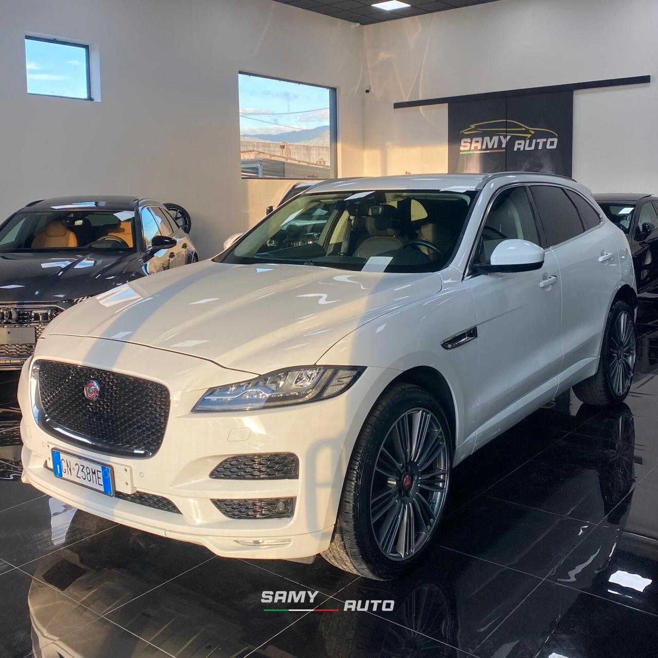 Jaguar F-Pace 3.0 D V6 300 CV AWD aut. 300 Sport