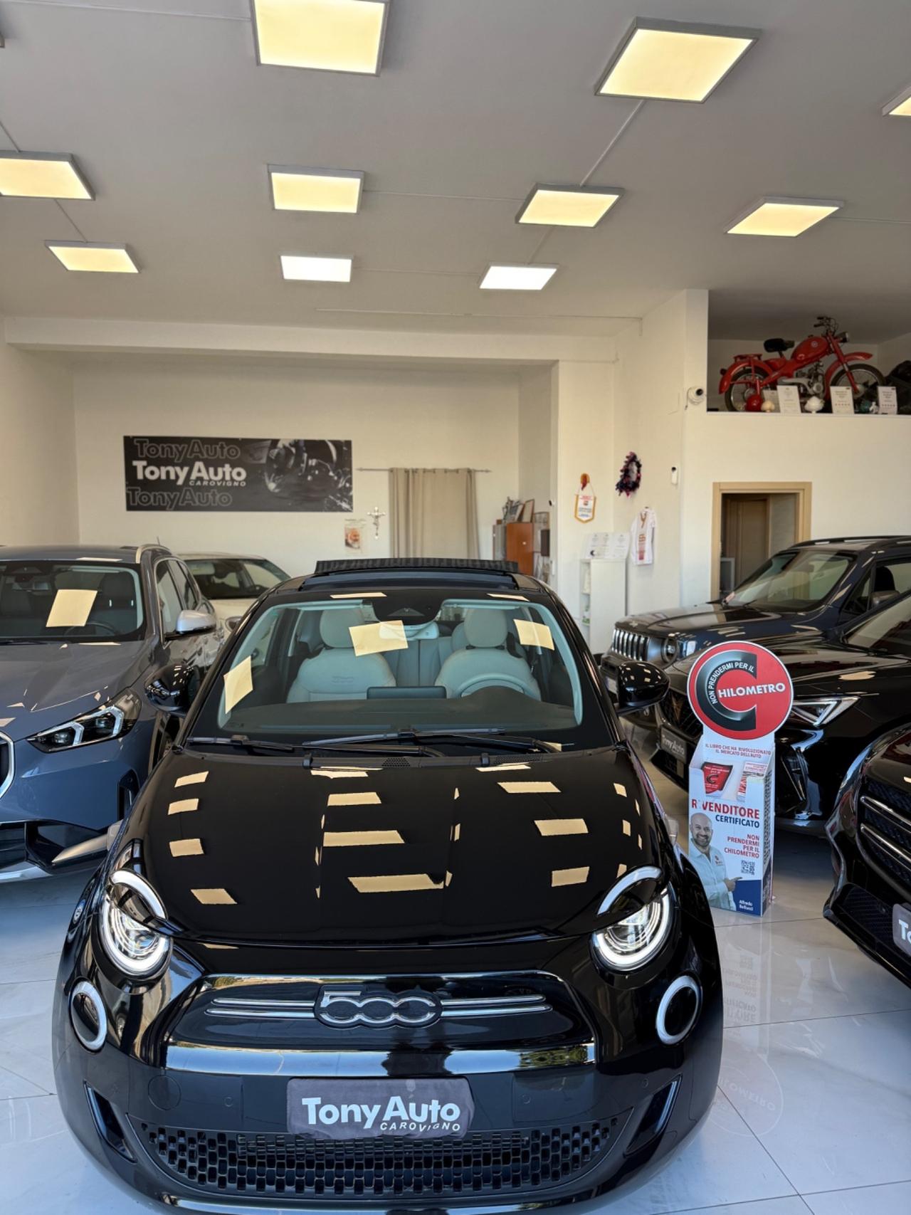 Fiat 500 EDIZIONE LIMITATA, CAMBIO AUTOMATICO, TELECAMERA,FULL LED, NAVI,APPLE CARPLAY