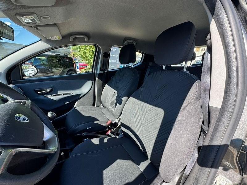 Lancia Ypsilon 1.2 69cv Gold