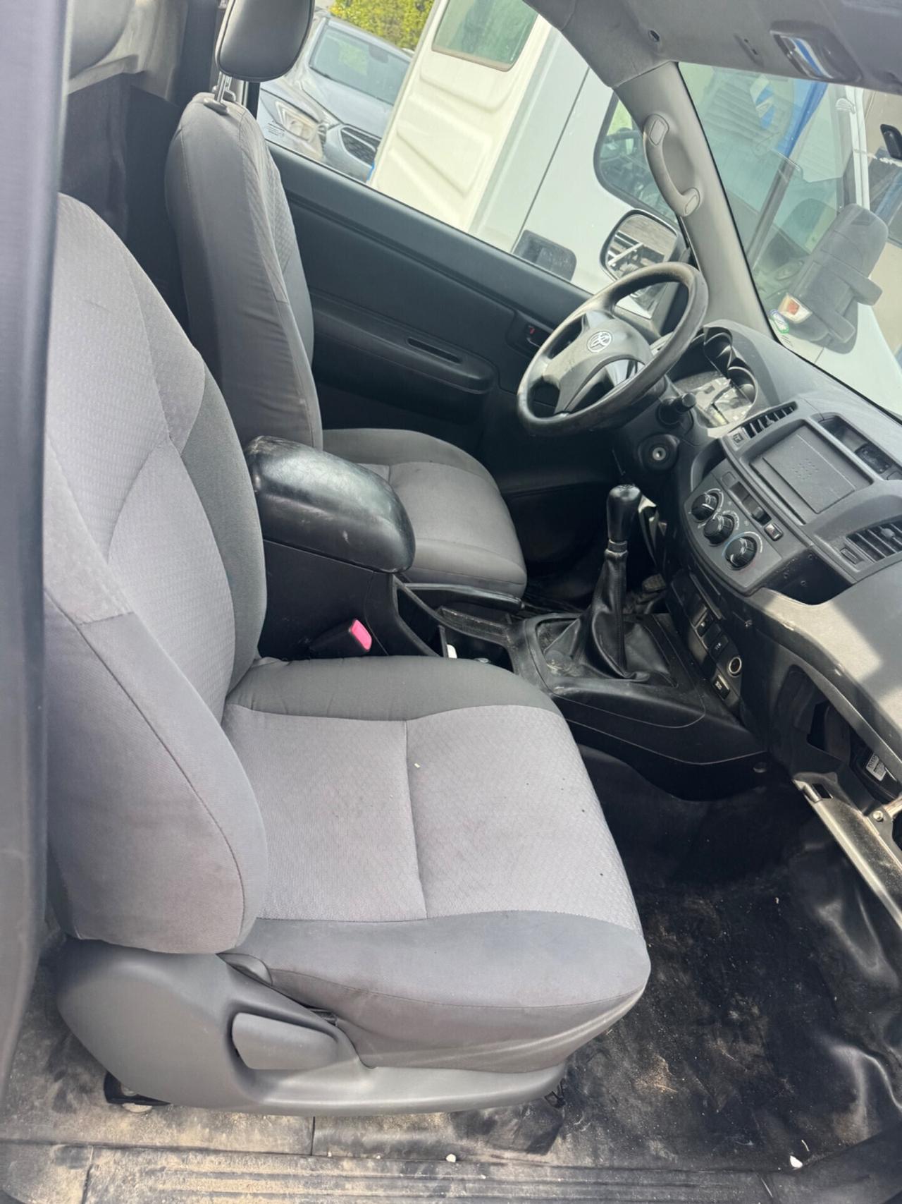 Toyota Hylux anno 2015 cc 2.5 diesel