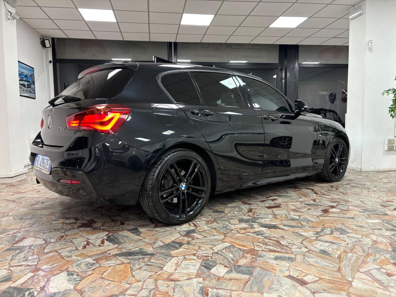 Bmw 118 118d 5p. Msport