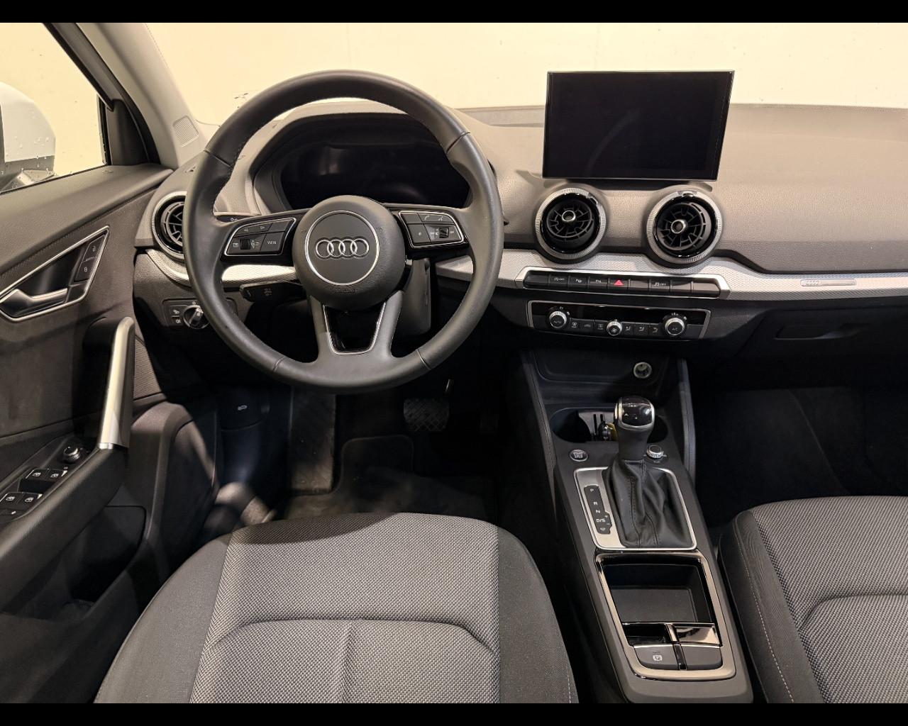 AUDI Q2 35 TFSI S-TRONIC S-LINE EDITION