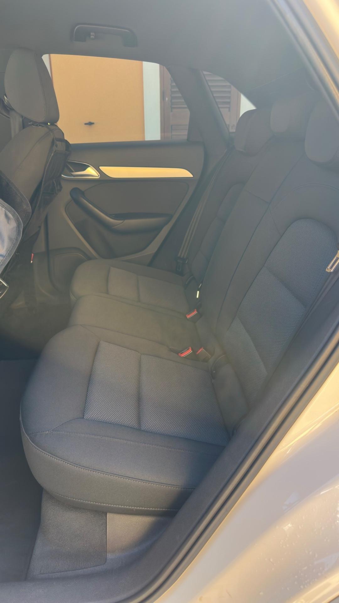 Audi Q3 2.0 TDI 120 CV Sport